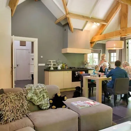 Vlindervallei 8p Βίλα *